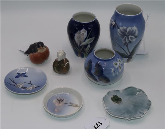 Eight items of Copenhagen, including a robin and a mouse(-)